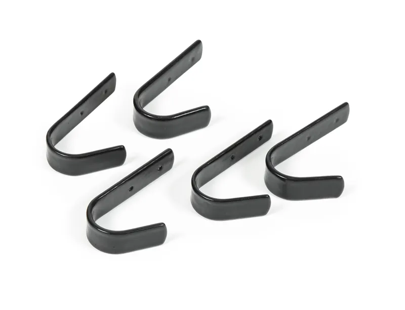 Shires Bridle Hooks in a Pack of 5 